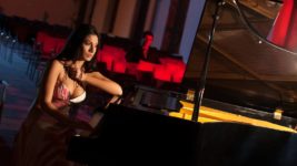 Ragazza Pianoforte Mario Pollino Photography